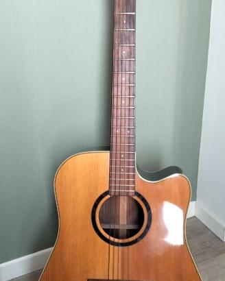 Chitarra acustica Cort