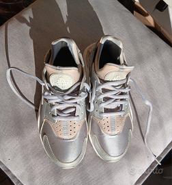 Nike Air Huarache Grigio Metallizzato/Beige  n. 36