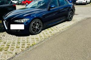 Alfa romeo Giulia 2.2 180Cv