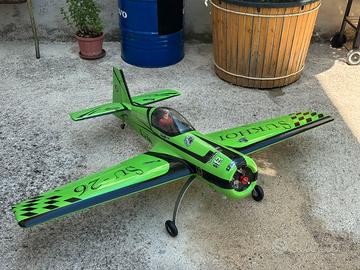 Aereo RC Sukhoi SU-26