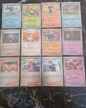 svariate carte pokemon di varie espnsioni e rarità