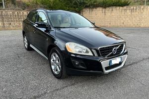 Volvo XC60 2.4d Momentum fwd 175cv auto