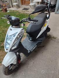 Kymco Agility RS  50