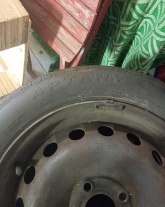 Pneumatici 165/65 R15 81T