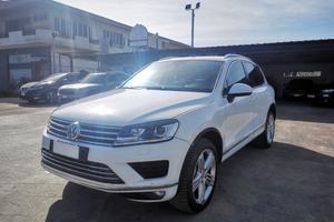 Volkswagen Touareg 3.0 TDI 204 CV tiptronic BlueMo
