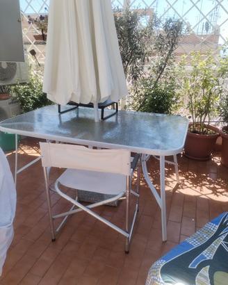 Tavolo giardino bianco vetro