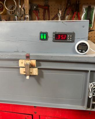 Incubatrice artigianale