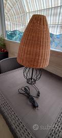 lampada da comodino o tavolo