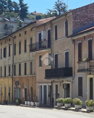 4 LOCALI A FIUGGI