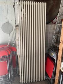 Termosifone verticale tubolare
