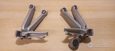 Pedane passeggero suzuki gsx r 600 750 k4 k5 2004