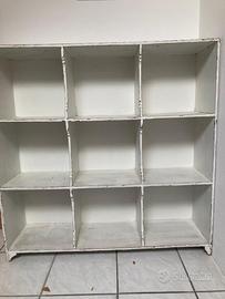 Scaffale shabby