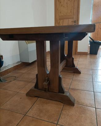 Tavolo in legno