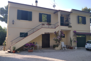 Casale rustico ristrutturato 320mq