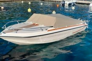 Motoscafo GLASTRON 5,18 m - 135cv - Motore nuovo