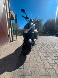 Scooter peugeot streetzone 50cc 4T