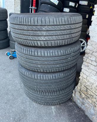 Gomme Pirelli R18 225/55