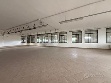 CAPANNONE A CASTELNUOVO DEL GARDA