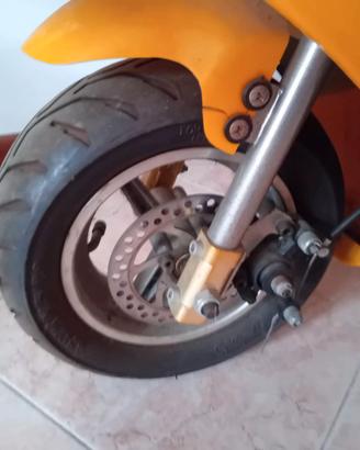 Minimoto 49cc 2 tempi livrea giallo/blu