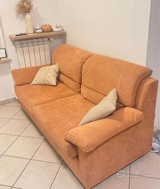 Divano in celluto rosa antico