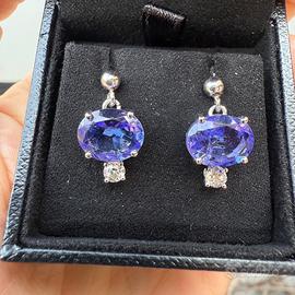 Orecchini  con Tanzanite e Diamanti in oro 18kt