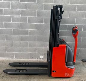 Stoccatore Linde 10 quintali #099