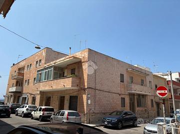 5 LOCALI A GALLIPOLI
