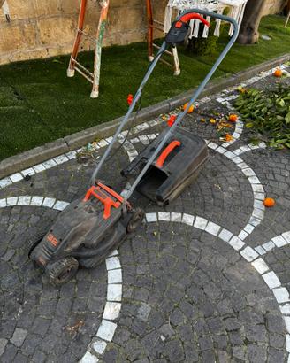 Attrezzi da giardino , soffiatore tosaerba tagliab