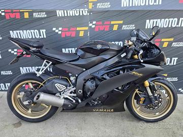 YAMAHA YZF R6 29 Foto e Video 360