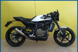 HUSQVARNA Vitpilen 701 Garantita e Finanziabile