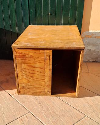 Cuccia in legno per cane