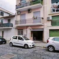 MAGAZZINO A REGGIO DI CALABRIA