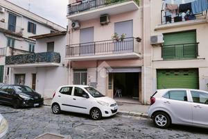 MAGAZZINO A REGGIO DI CALABRIA