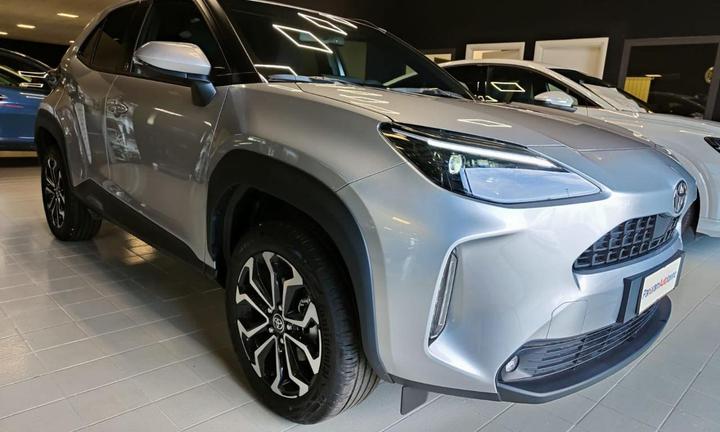 TOYOTA Yaris Cross 1.5 Hybrid 130 CV 5p.E-CVT Tr