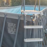 Piscina intex fuori terra 