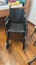 Carrozzina a ruote/sedia a ruote