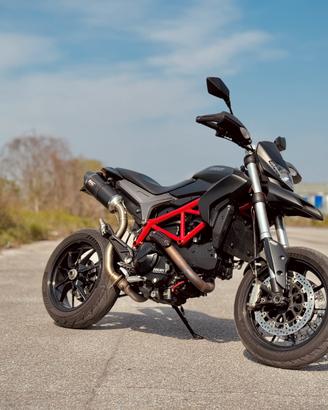 Ducati Hypermotard 821 2013.