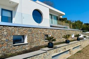 Villa unica sul mare di Bergeggi