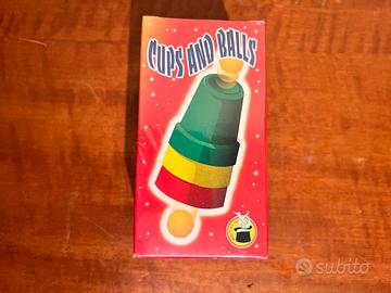 Gioco di Magia: Cups and Balls