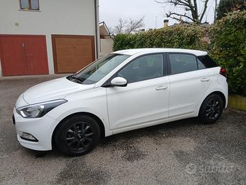 Hyundai i20 1.2 75 cv classic