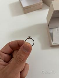 Anello solitario