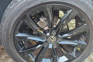 Auto volkswagen T-roc
