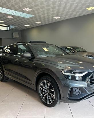 Audi Q8 50 TDI 286 CV quattro tiptronic Sline tett