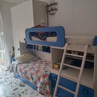 cameretta con 3 letti..mobilia  di qualita'