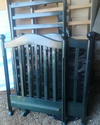 Lettino bambini con materasso e lampadario