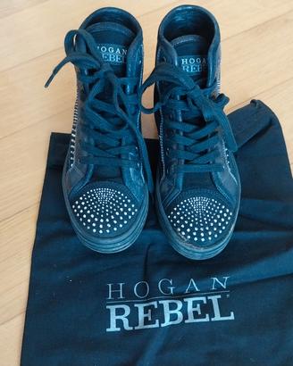 scarpa alta Hogan Rebel n.30 nero con borchiette