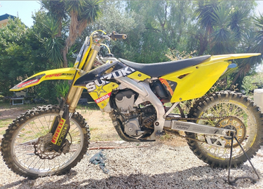 Suzuki rmz 450 motocross