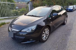Opel Astra GTC J 1.7 CDTI Cosmo S&S Full optional