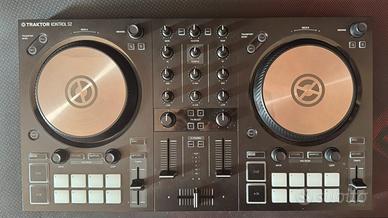 Native Instrument Traktor Kontrol S2