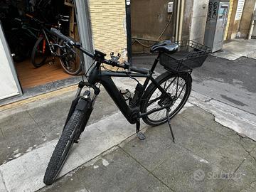 Bicicletta elettrica CUBE CROSS HYBRID PRO 625 ALL